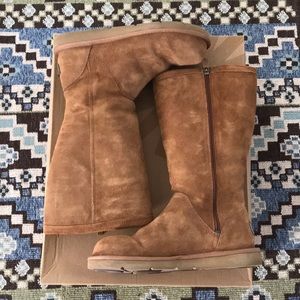 UGG Classic unworn boots